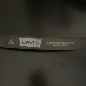 Levi Small Men’s Belt Size 30-32